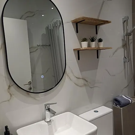 Dimitros Ii Apartman *