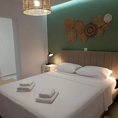 Dimitros Ii Apartman *